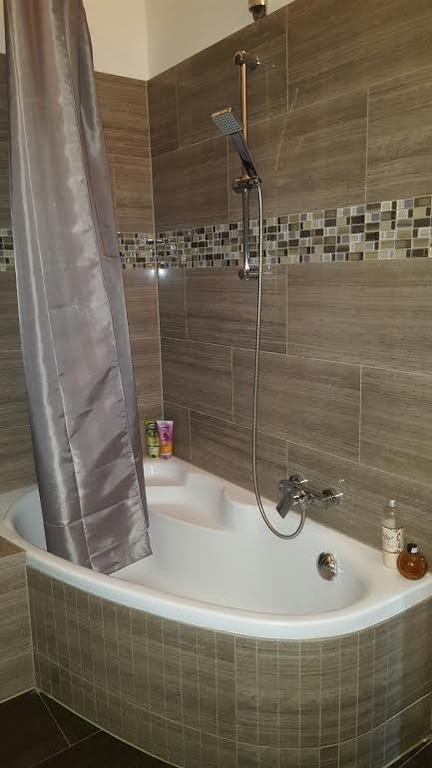 شقة Hello Tourist Flat بودابست المظهر الخارجي الصورة